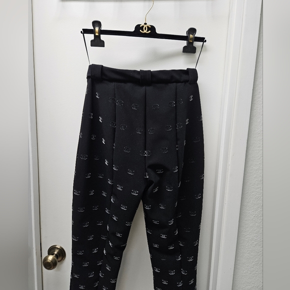 CHANEL 22N CC LOGO pants like new - Picture 3 of 6